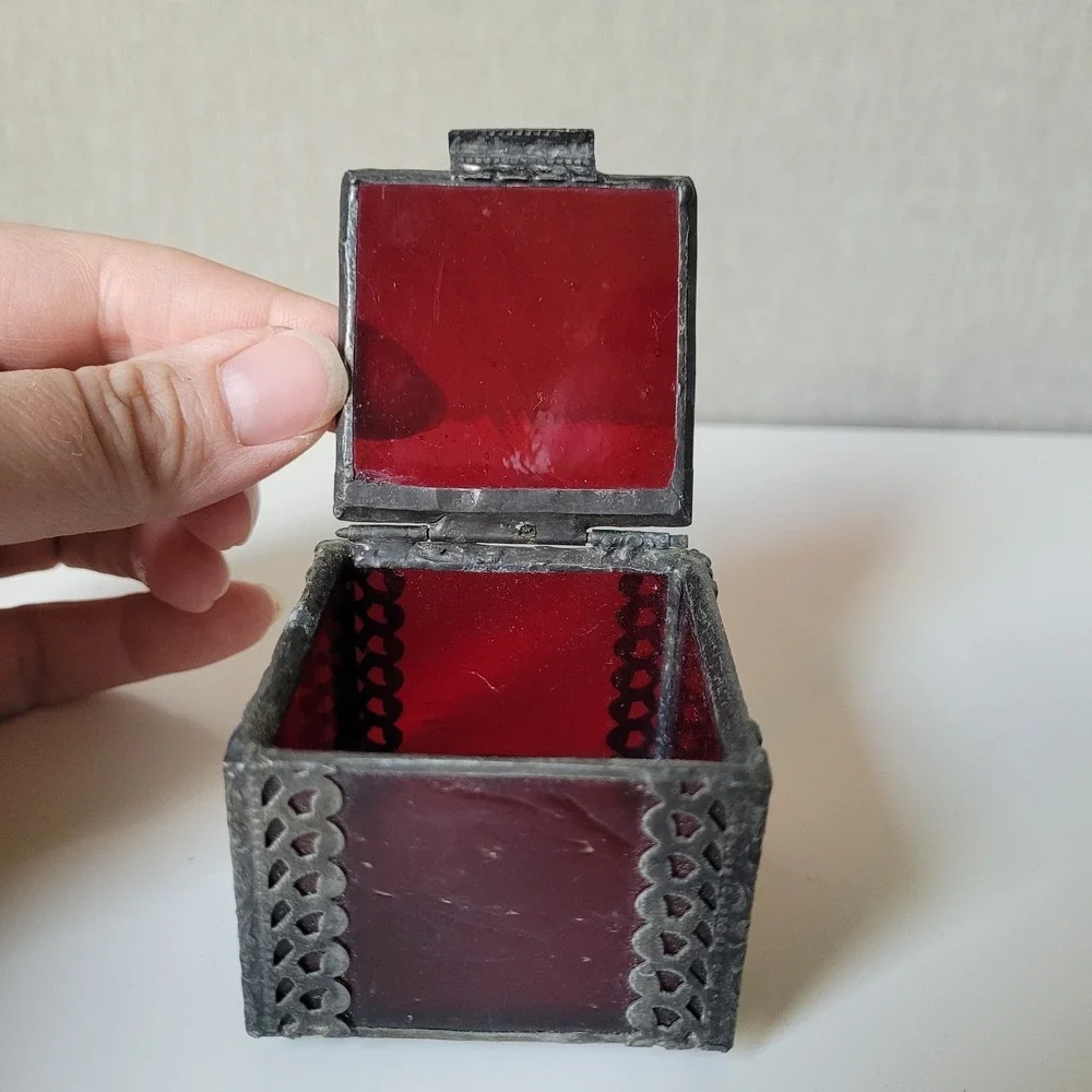 Vintage Slag Glass Trinket Box with Decorative Filigree Edging – Deep Red Gothic